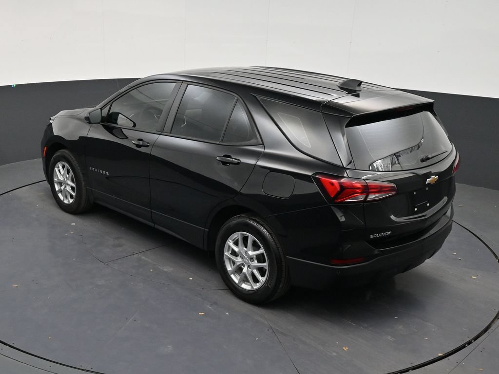 Used 2024 Chevrolet Equinox LS w/ Driver Confidence II Package FWD image 14