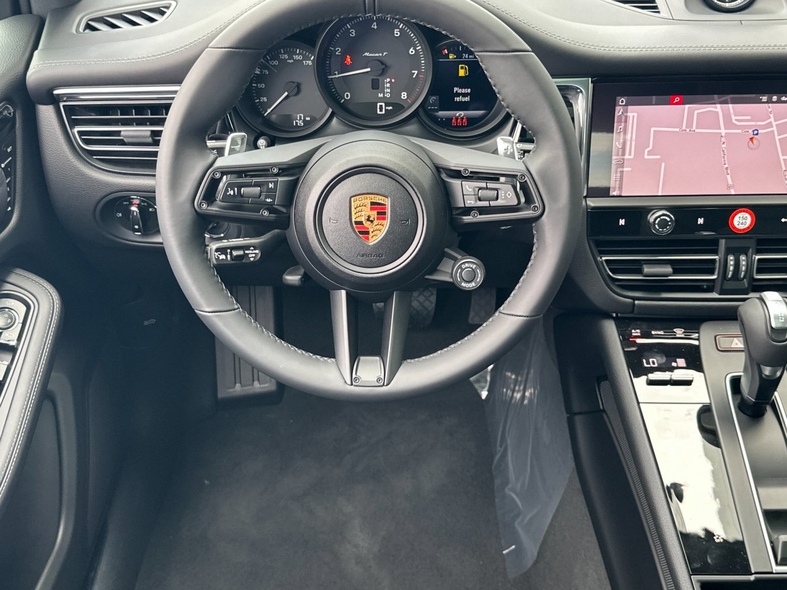 New 2026 Porsche Macan AWD/4WD image 21