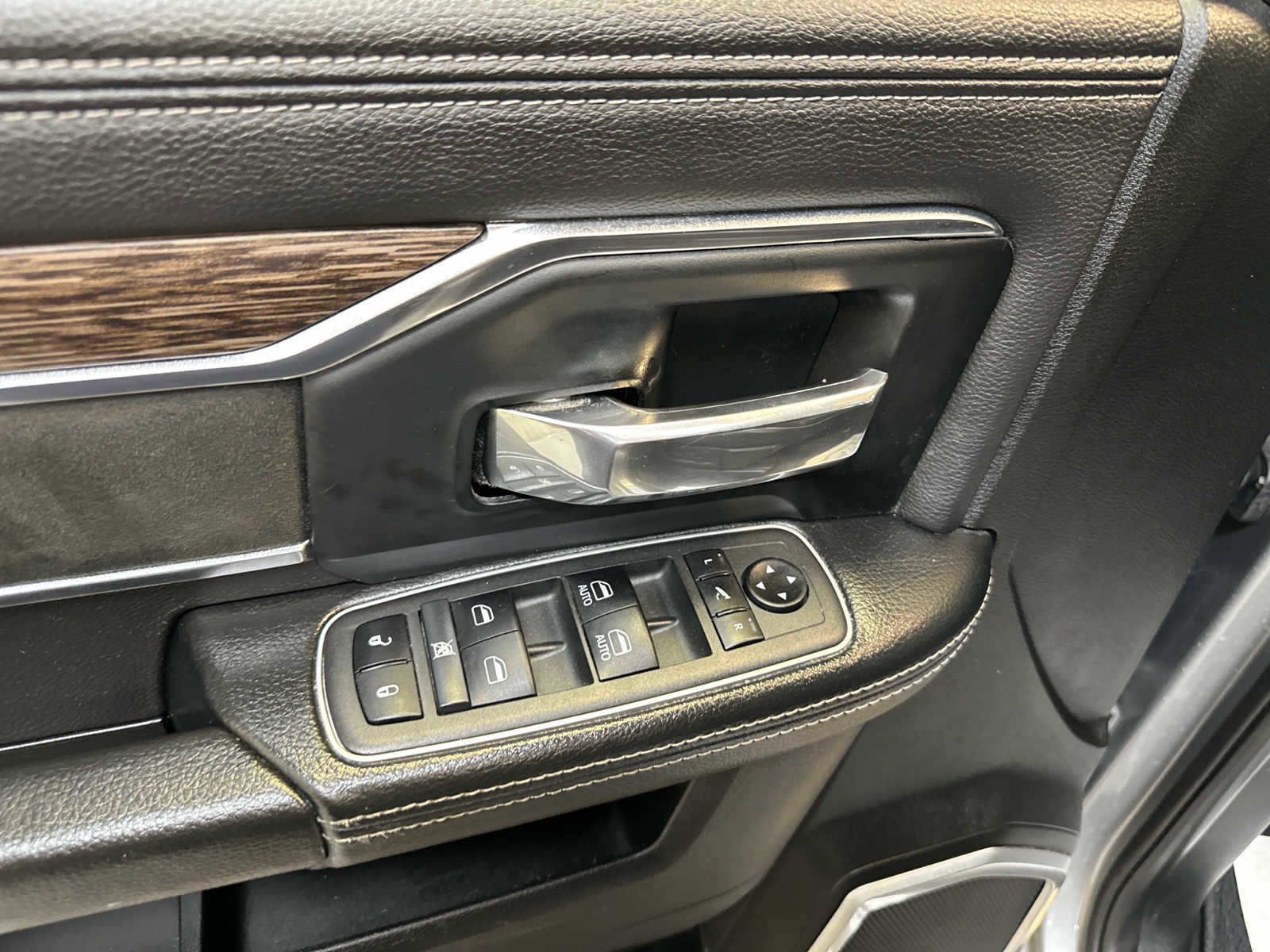 Used 2021 RAM 2500 Laramie image 26