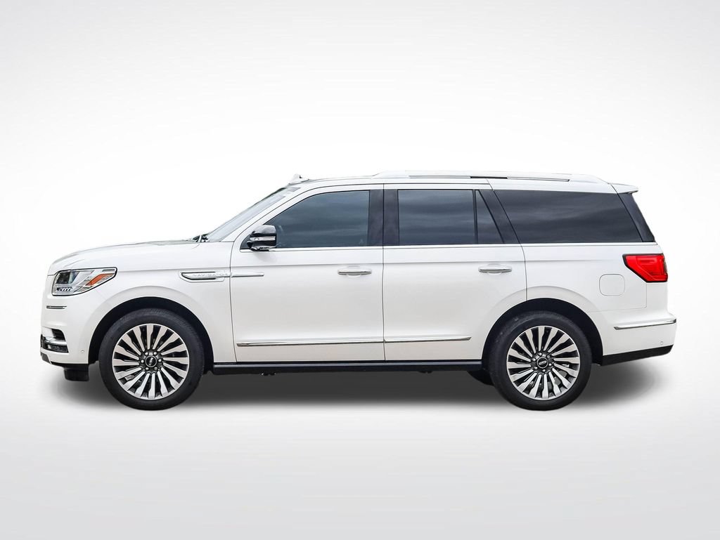 Used 2019 Lincoln Navigator Reserve AWD/4WD image 2