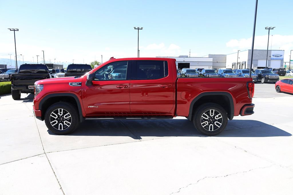 Used 2025 GMC Sierra 1500 AT4 w/ AT4 Premium Package AWD/4WD image 3