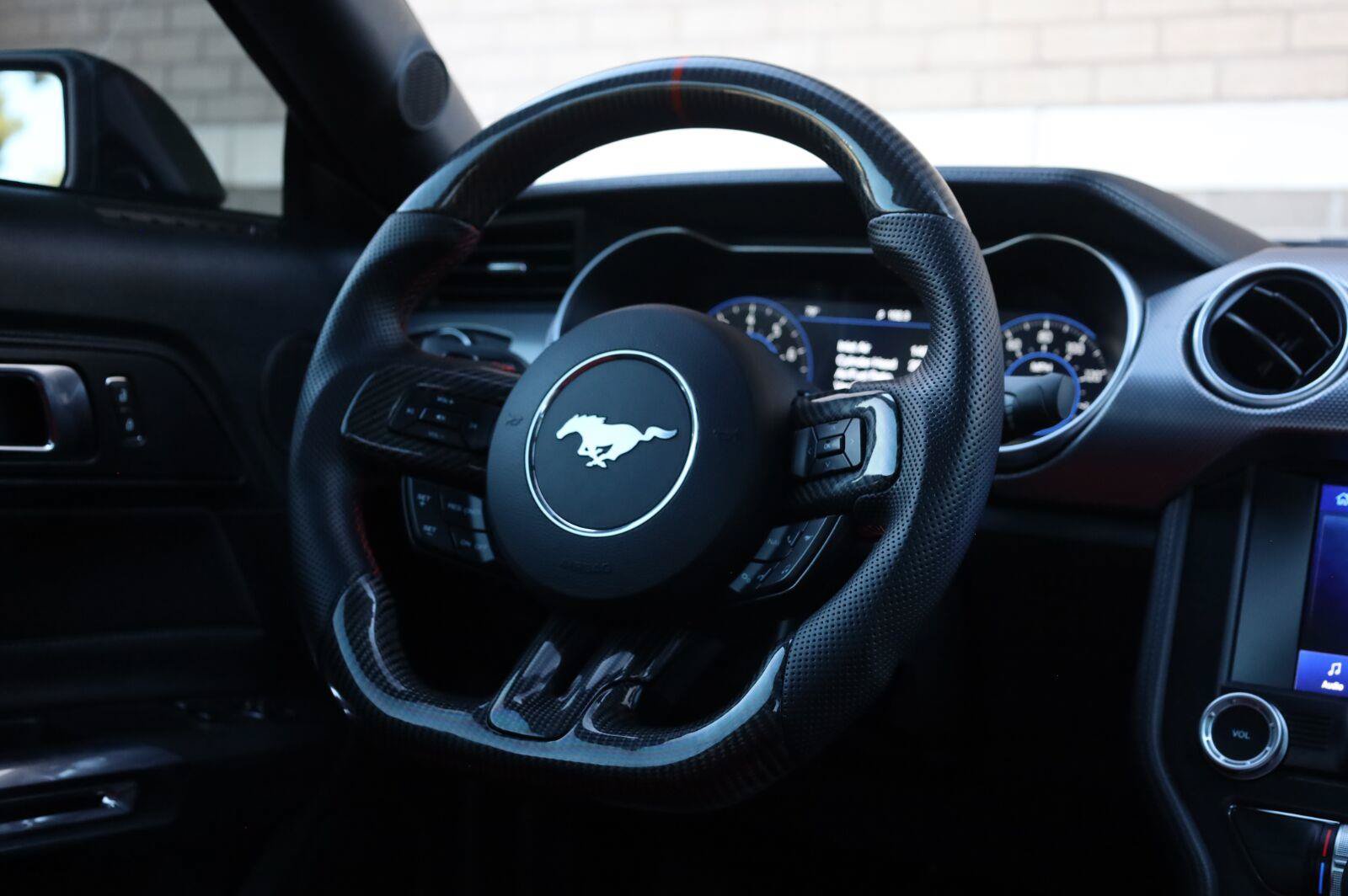 Used 2020 Ford Mustang GT w/ Equipment Group 301A RWD image 31