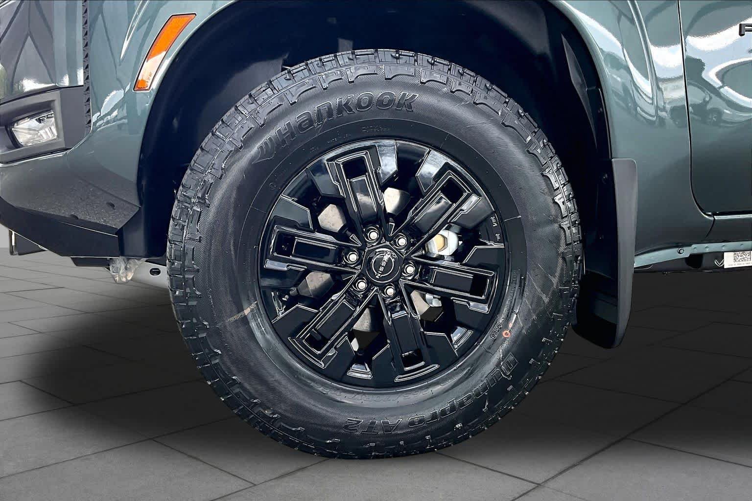 New 2027 Nissan Frontier SV RWD image 9