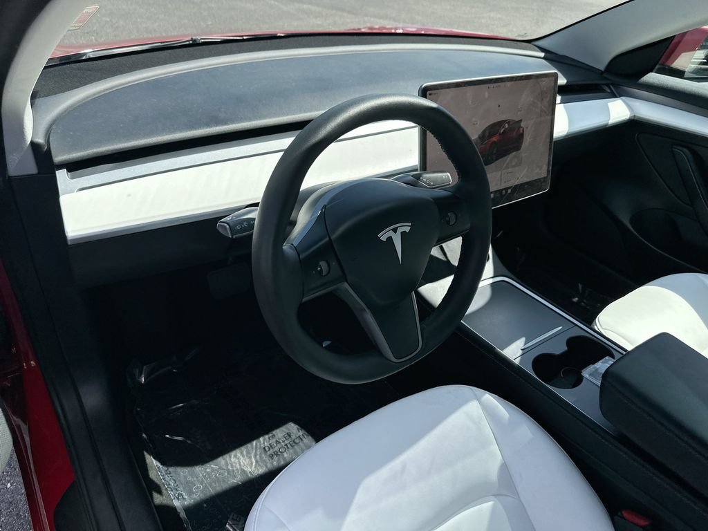 Used 2022 Tesla Model 3 Standard Range RWD image 9