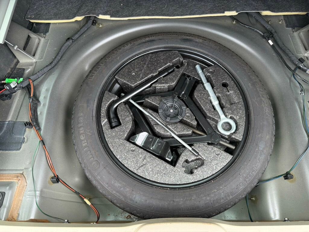 Used 2016 Volvo XC70 T5 Premier w/ Proximity Package image 42