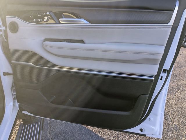 New 2026 Jeep Grand Wagoneer Summit w/ Rear Seat Video Group I image 34