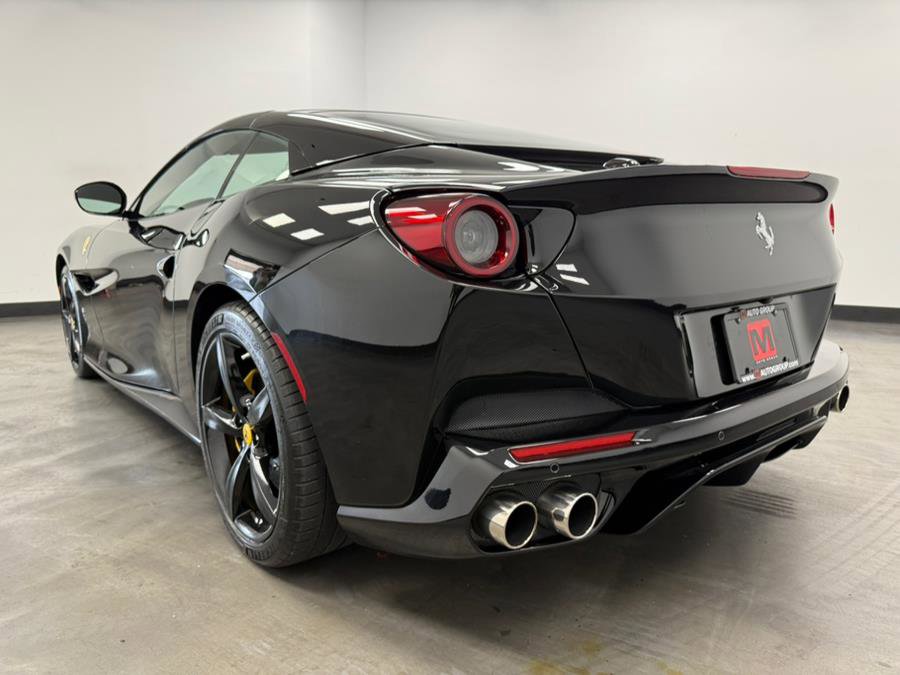 Used 2019 Ferrari Portofino RWD image 10