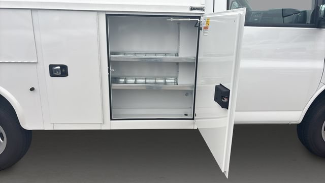 New 2025 Chevrolet Express 3500 w/ Power Convenience Package RWD image 28