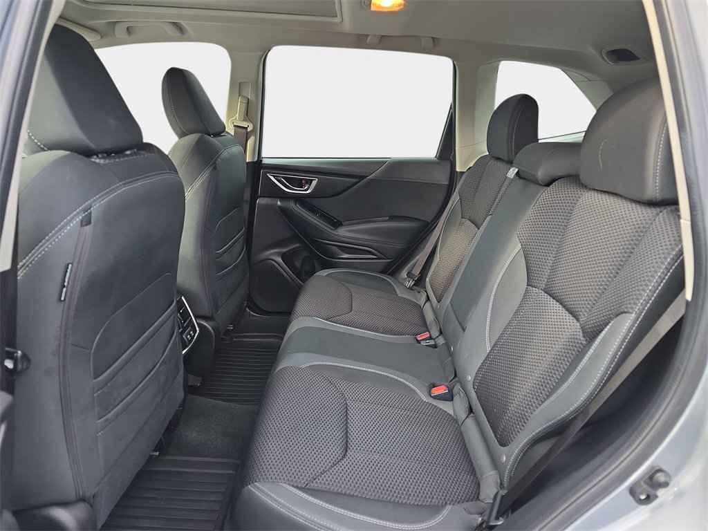 Used 2020 Subaru Forester Premium image 18