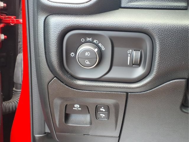 Used 2022 RAM 1500 Big Horn AWD/4WD image 13