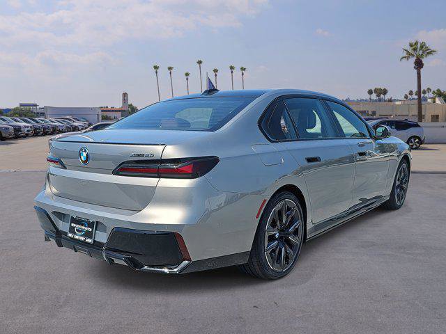 New 2025 BMW i7 xDrive60 image 5