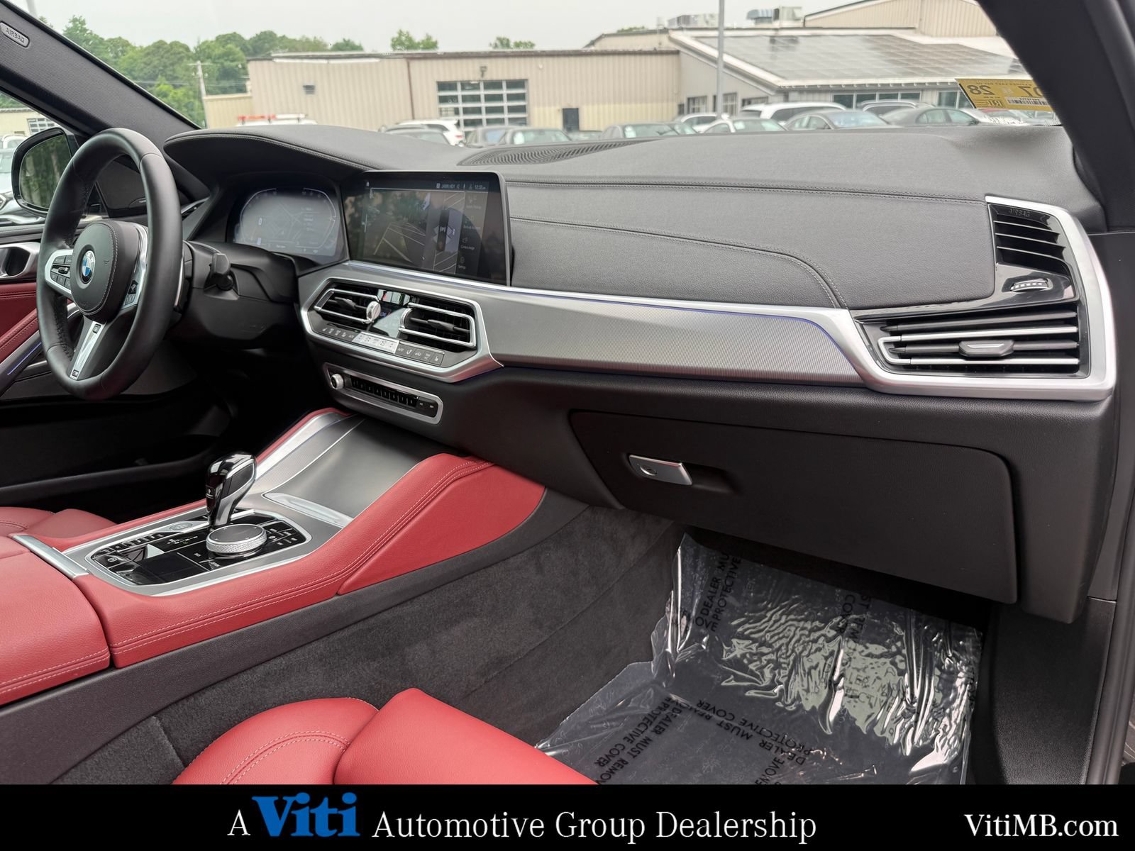 Used 2022 BMW X6 xDrive40i w/ M Sport Package AWD/4WD image 30