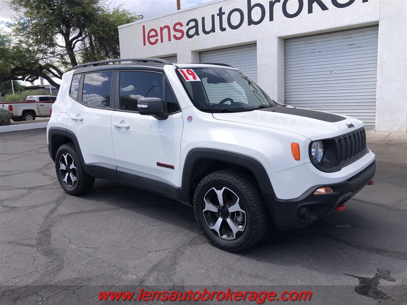 Used 2019 Jeep Renegade Trailhawk AWD/4WD image 2