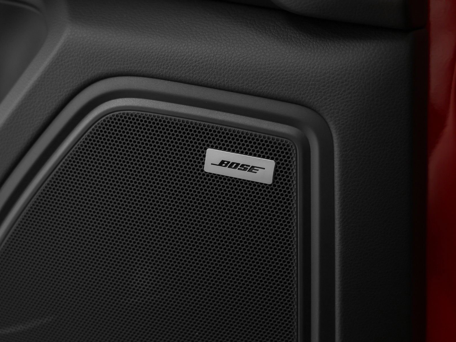 Certified 2025 Porsche Macan image 35