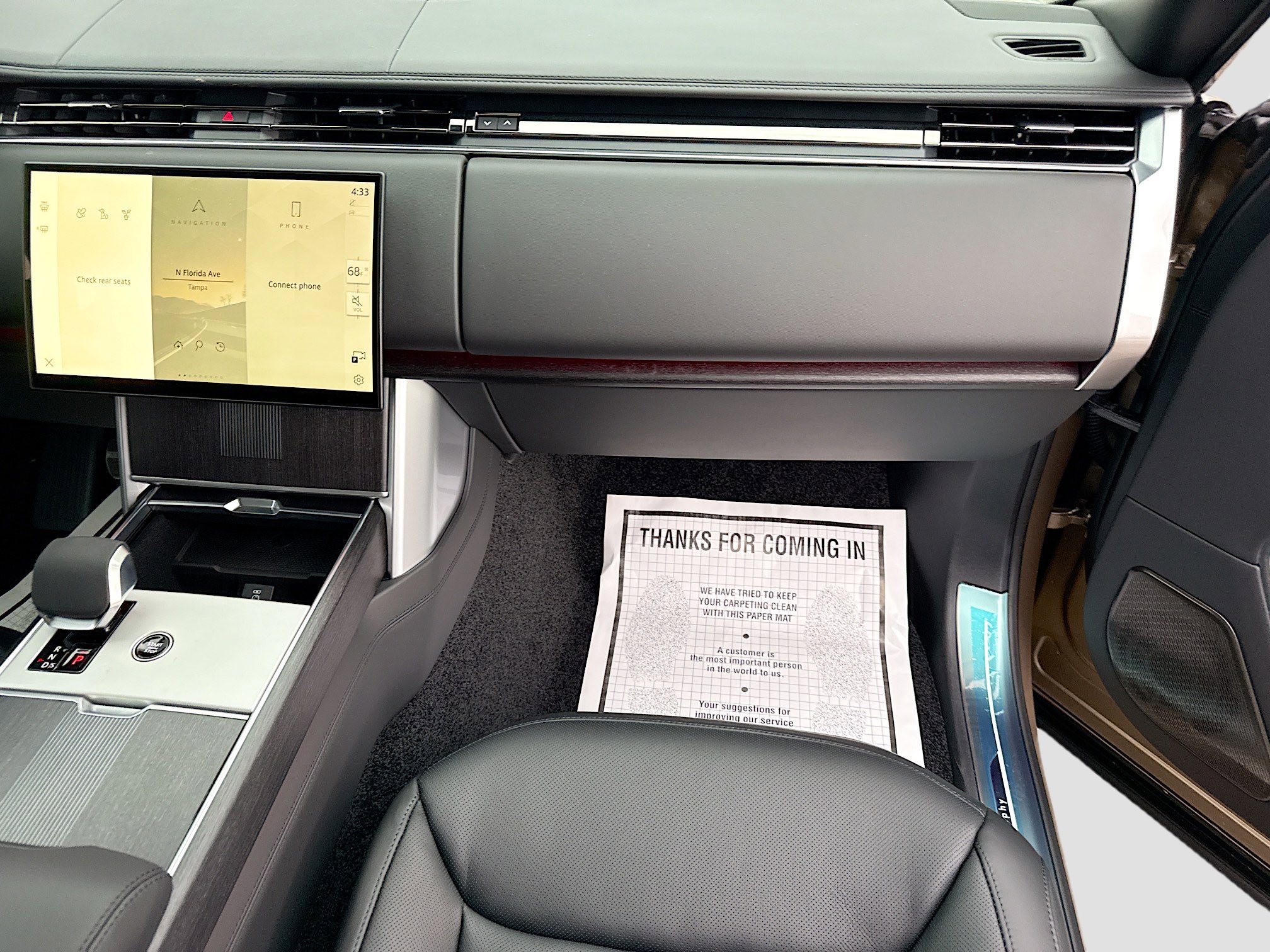 New 2026 Land Rover Range Rover Autobiography image 18