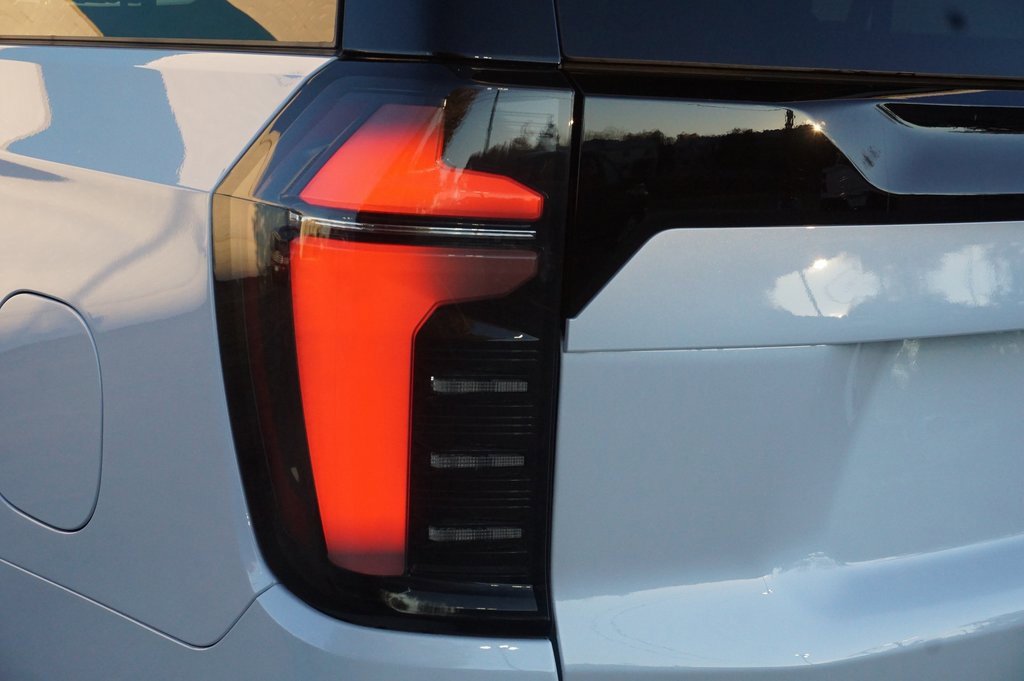 New 2026 Chevrolet Suburban High Country w/ Sun And Tow Package image 37