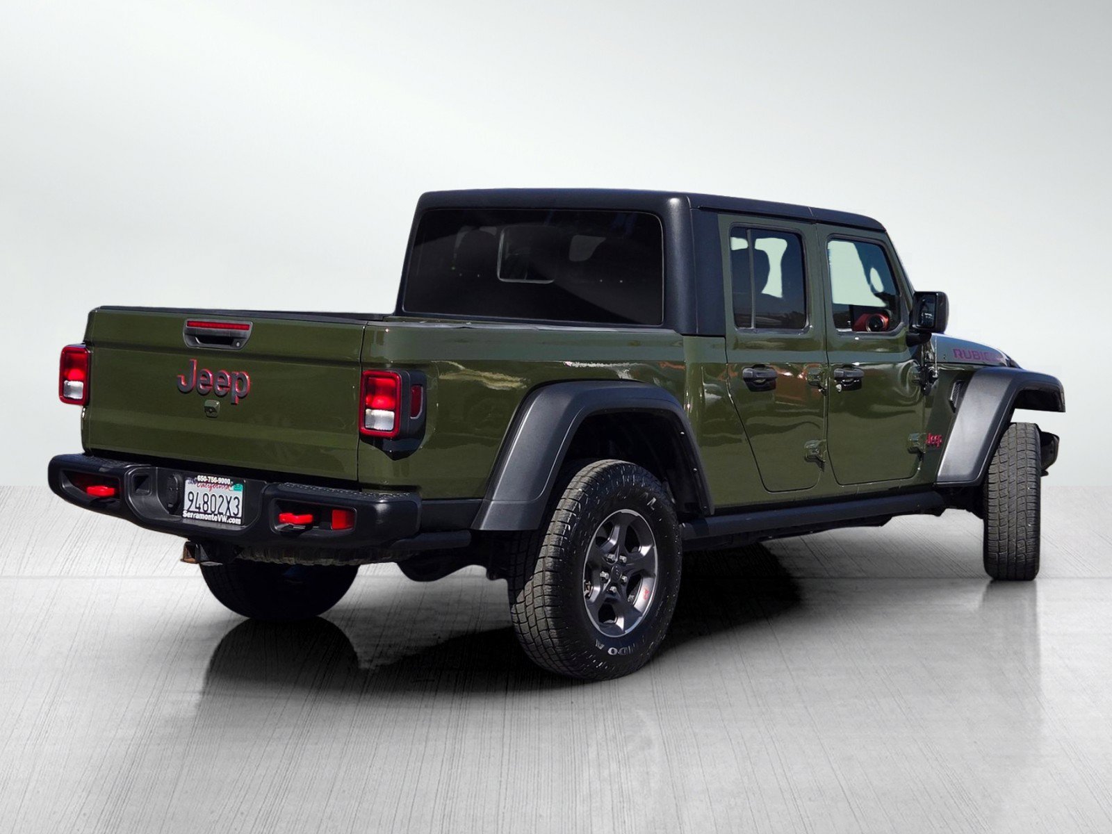 Used 2021 Jeep Gladiator Rubicon w/ Cold Weather Group AWD/4WD image 4