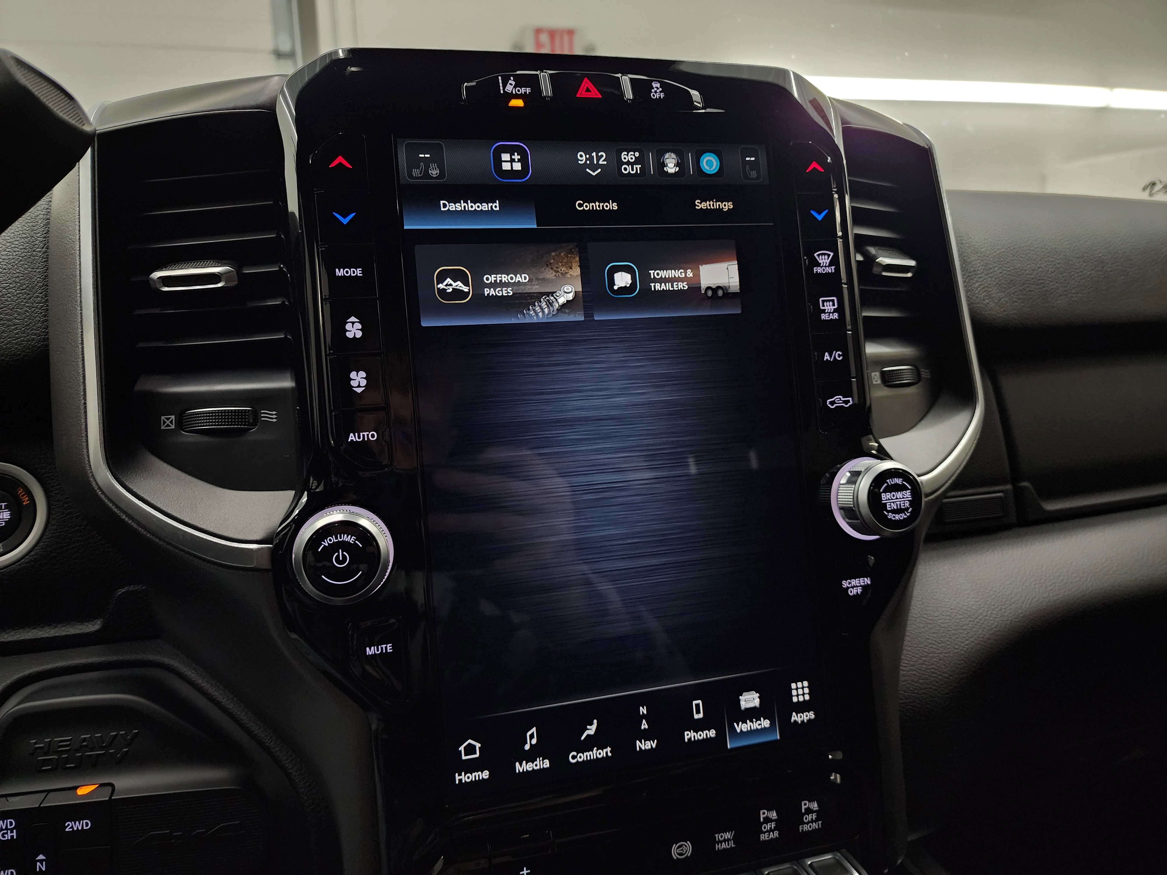 Used 2024 RAM 2500 Big Horn w/ Night Edition image 49