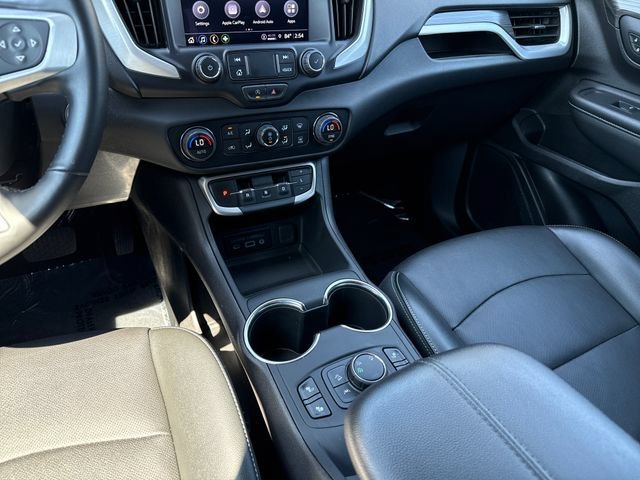 Used 2024 GMC Terrain SLT AWD/4WD image 11