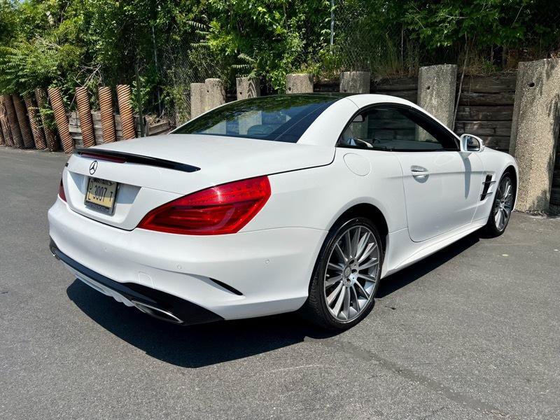 Used 2017 Mercedes-Benz SL 550 image 35