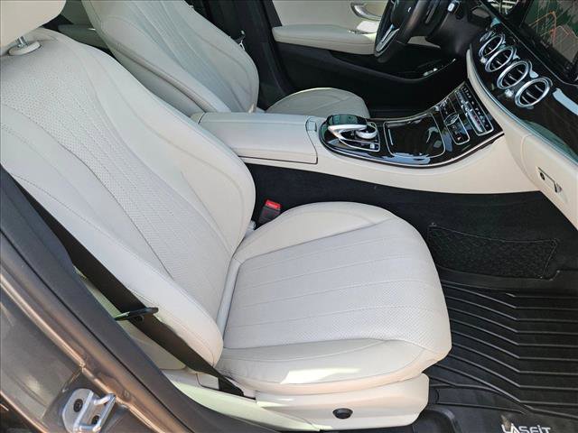 Used 2019 Mercedes-Benz E 300 image 22