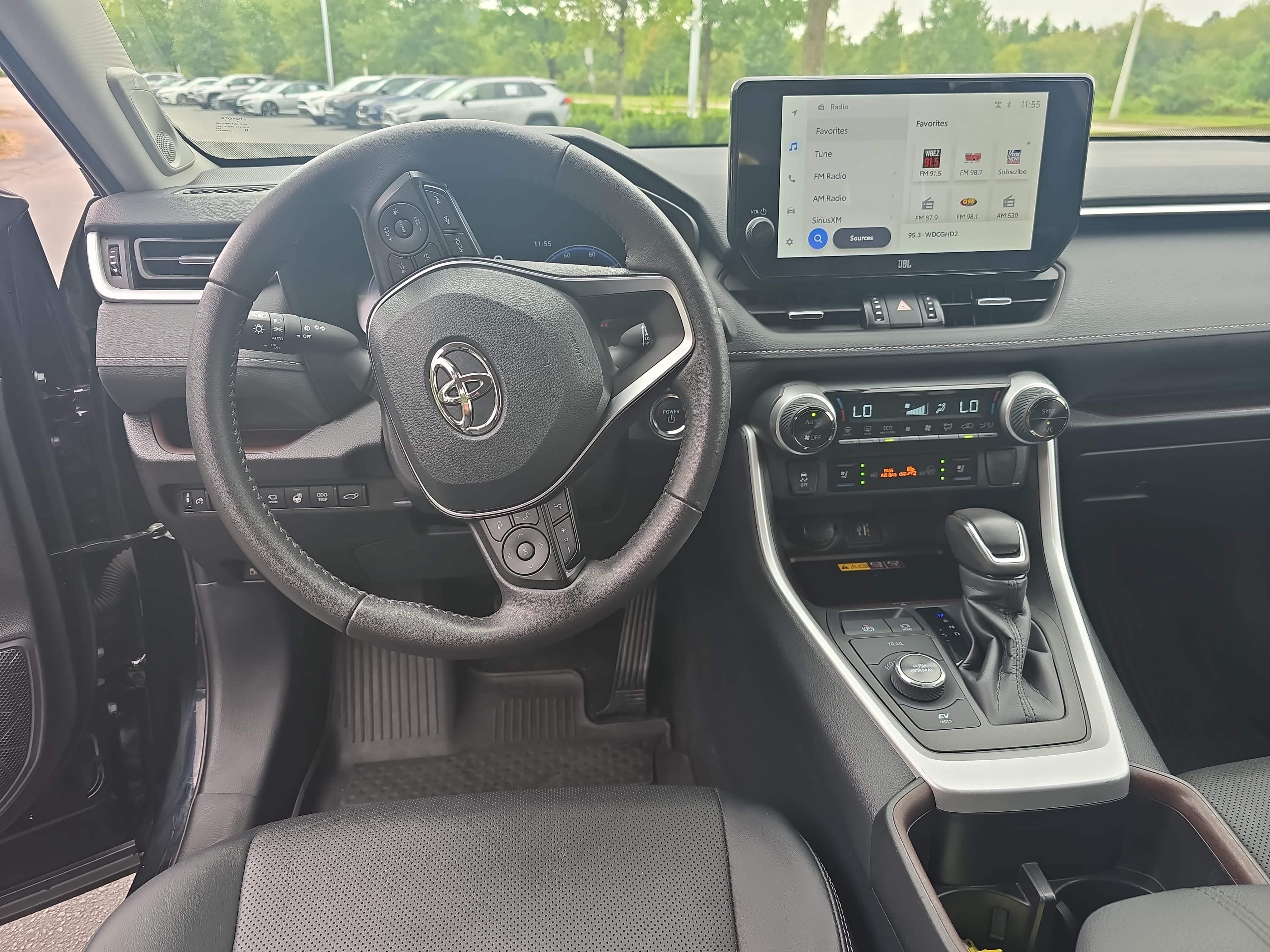 Used 2024 Toyota RAV4 Limited w/ Advanced Technology Package AWD/4WD image 16