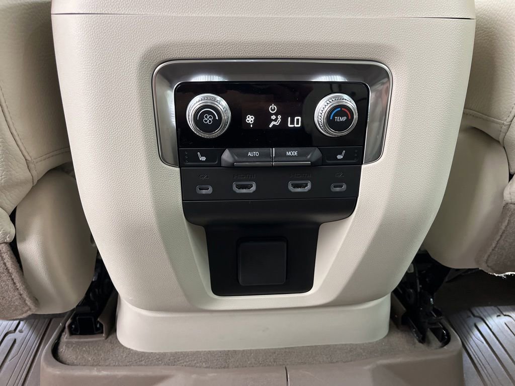 Used 2023 GMC Yukon Denali AWD/4WD image 28