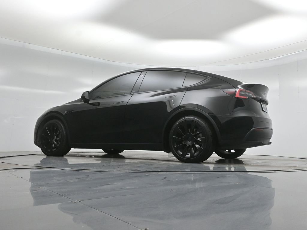 Used 2021 Tesla Model Y Long Range AWD/4WD image 42