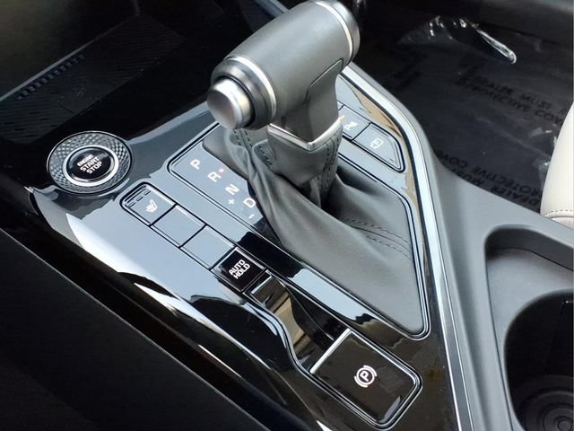 Used 2024 Kia Niro EX Touring FWD image 24
