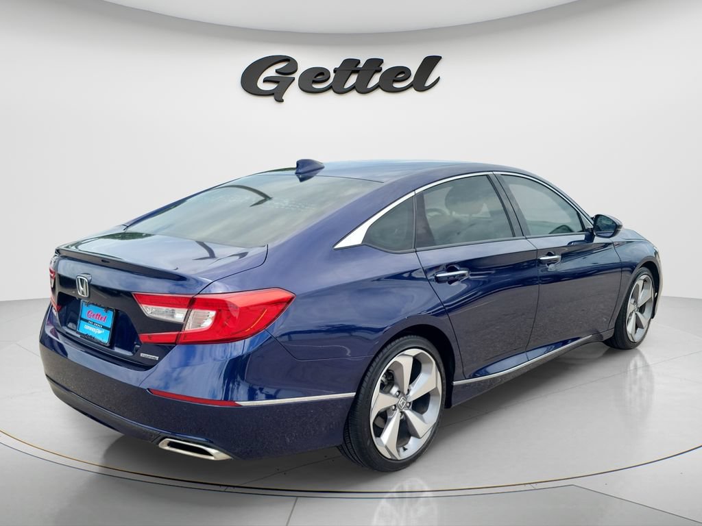 Used 2018 Honda Accord Touring image 5