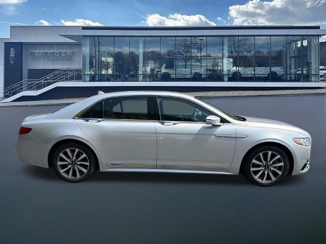 Used 2019 Lincoln Continental Premiere FWD image 9