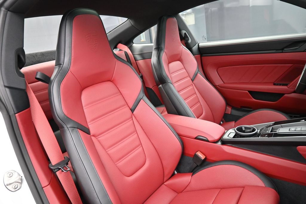 Certified 2026 Porsche 911 Carrera 4S AWD/4WD image 31