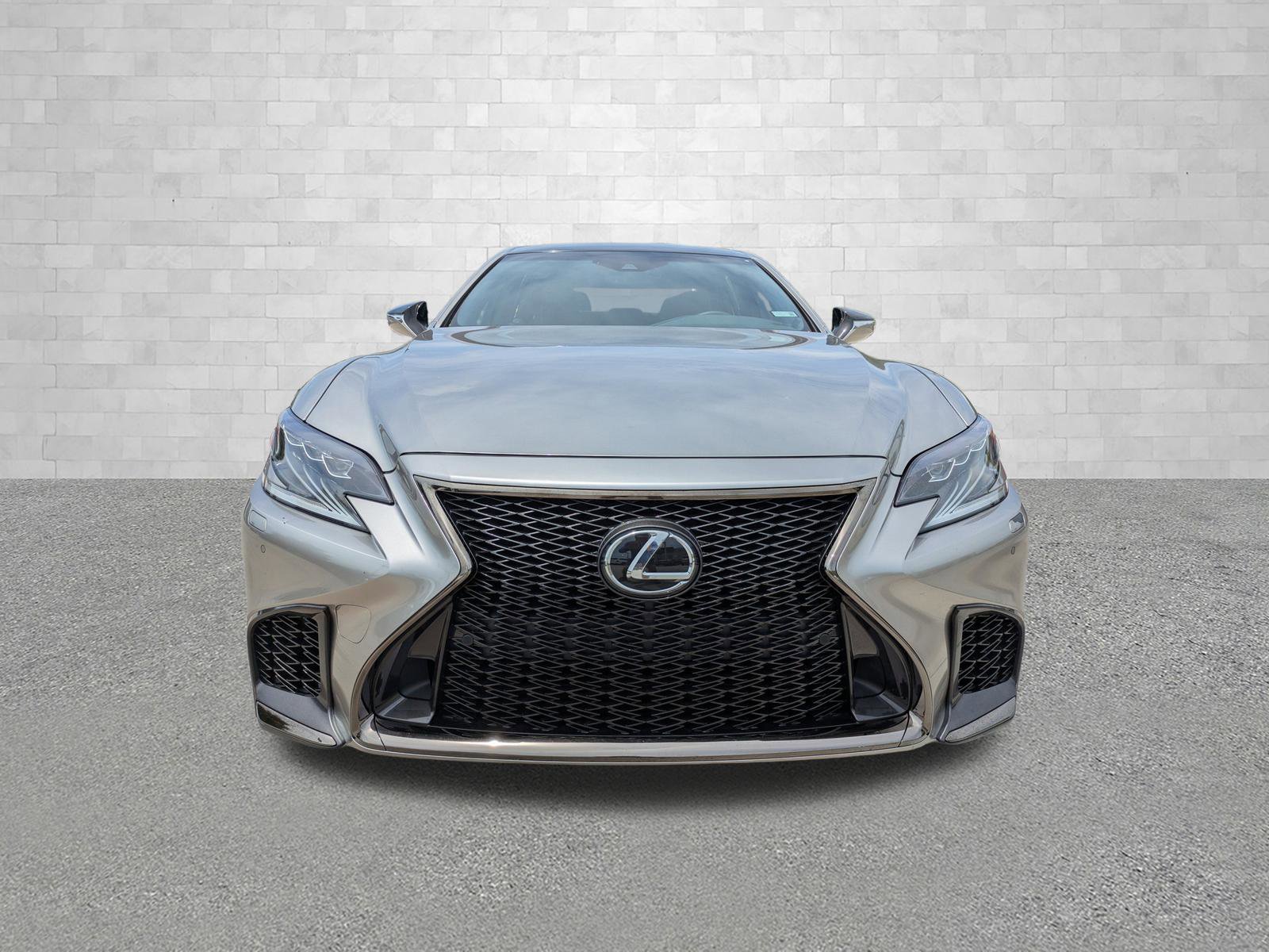 Used 2018 Lexus LS 500 F Sport w/ Accessory Package (Z2) AWD/4WD image 6