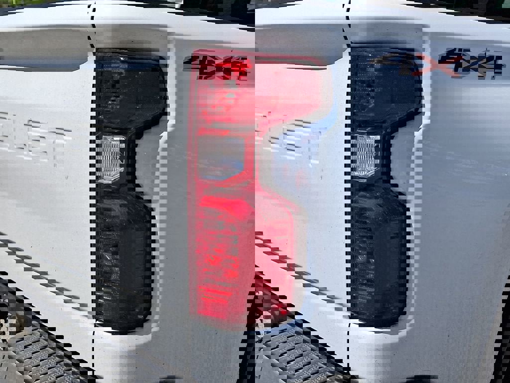 Certified 2022 Chevrolet Silverado 2500 W/T w/ WT Convenience Package AWD/4WD image 10