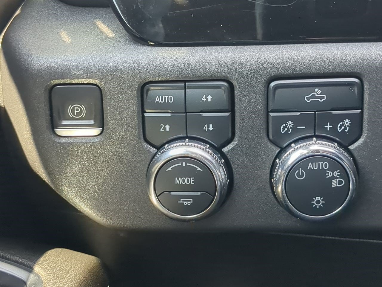 Used 2023 GMC Sierra 1500 SLE AWD/4WD image 28