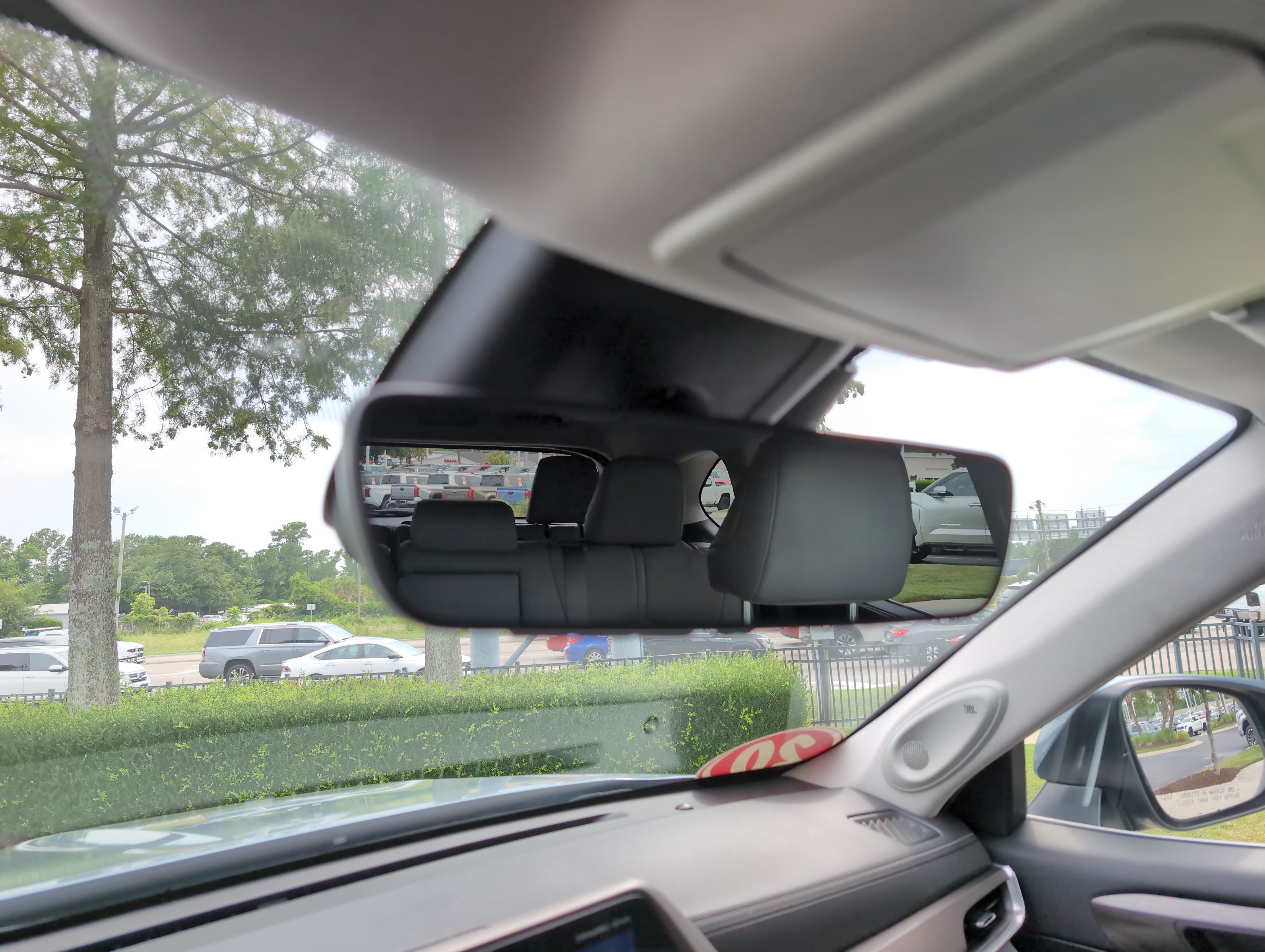 Used 2020 Toyota Highlander Limited FWD image 27