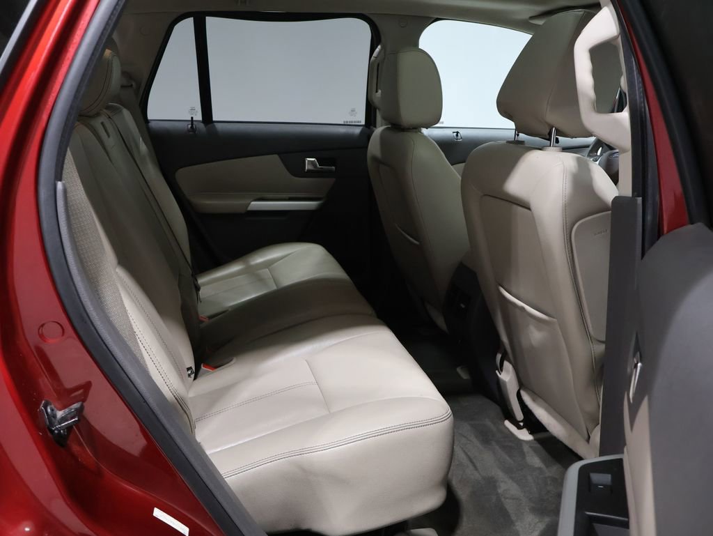 Used 2013 Ford Edge SEL image 21