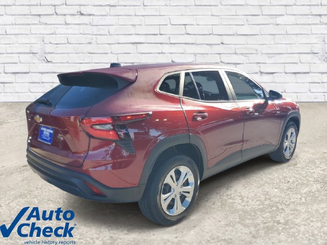 Certified 2024 Chevrolet Trax LS FWD image 4