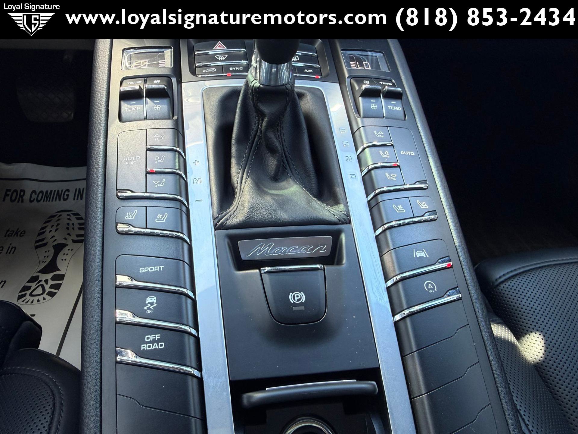 Used 2021 Porsche Macan S AWD/4WD image 32