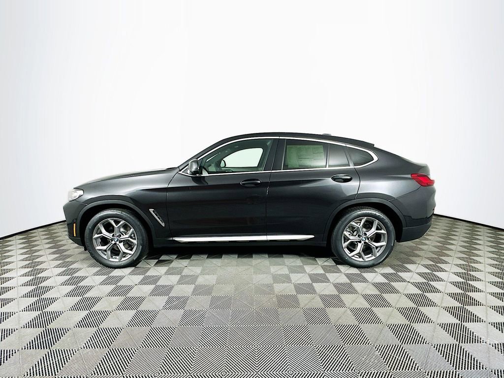 Used 2025 BMW X4 xDrive30i w/ Premium Package image 5