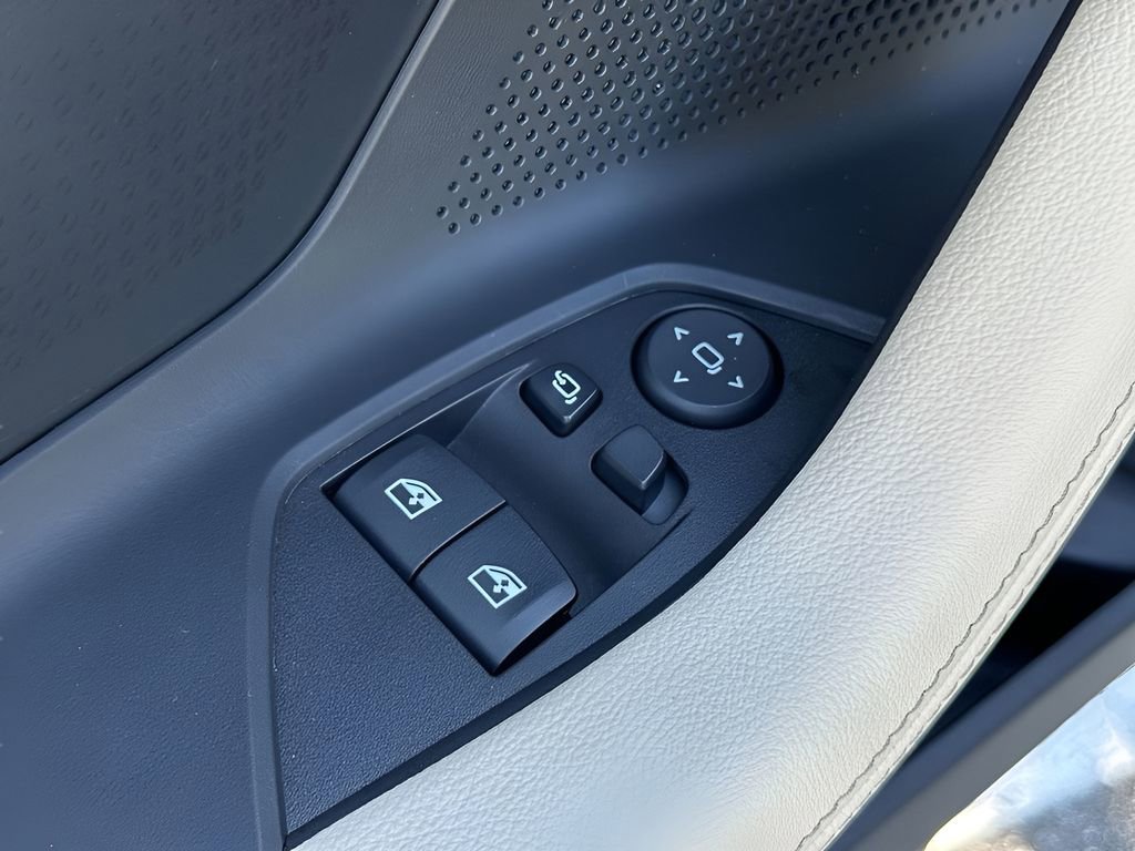 New 2026 BMW 230i Coupe w/ Convenience Package image 17