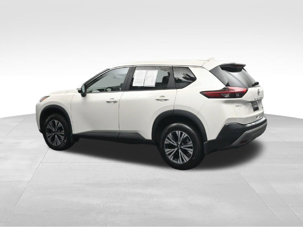 Used 2023 Nissan Rogue SV FWD image 3