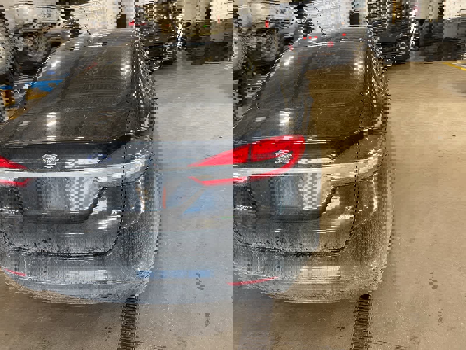 Used 2017 Ford Fusion SE w/ Fusion SE Technology Package image 13