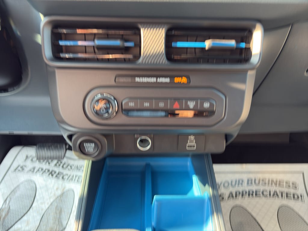 New 2025 Ford Maverick XLT w/ XLT Luxury Package AWD/4WD image 22