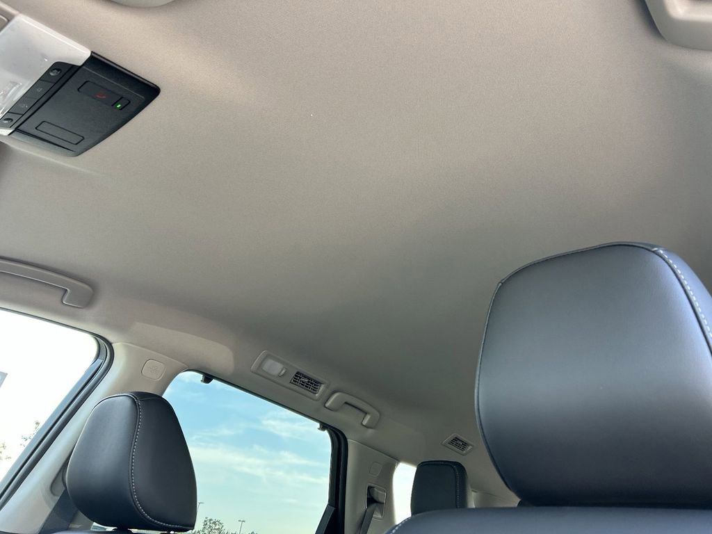 New 2025 Nissan Pathfinder SL image 20