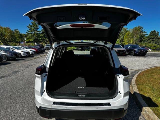 New 2026 Nissan Rogue SV w/ Cold Weather Package image 14