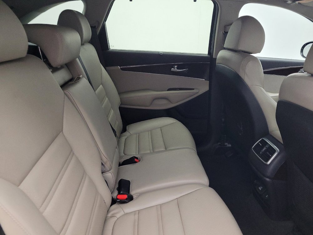 Used 2018 Kia Sorento EX w/ EX Advanced Touring Package image 19