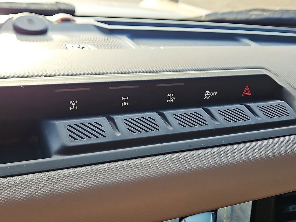 Used 2022 Ford Bronco Wildtrak image 17