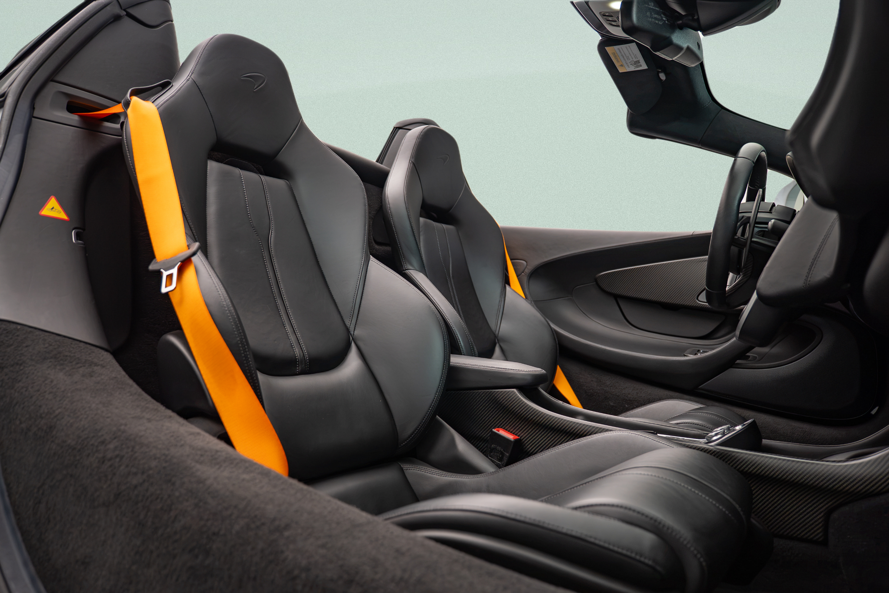 Used 2019 McLaren 570S Spider RWD image 11