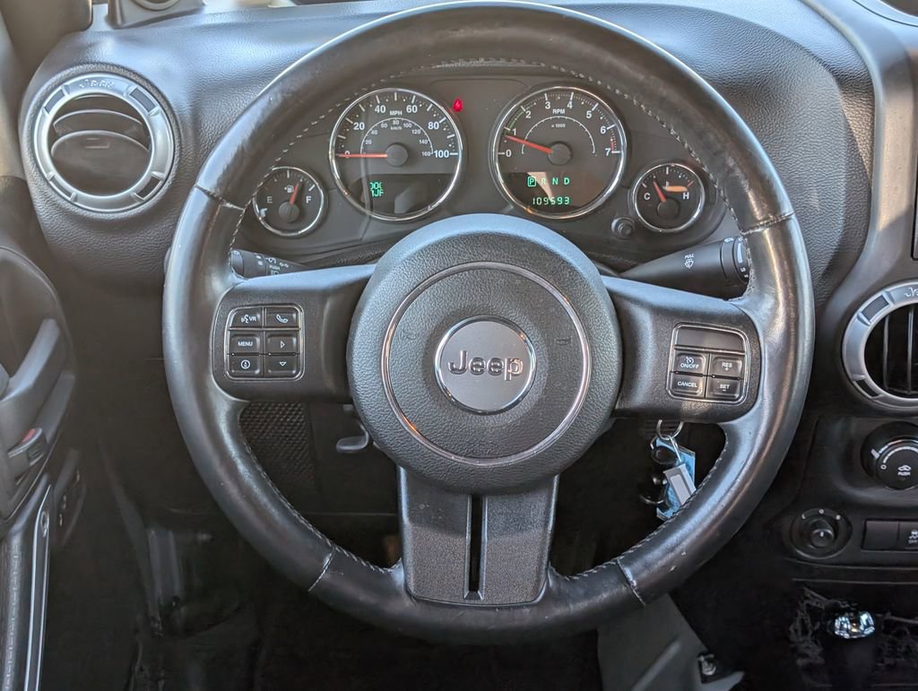 Used 2014 Jeep Wrangler Unlimited Sahara w/ Connectivity Group image 12